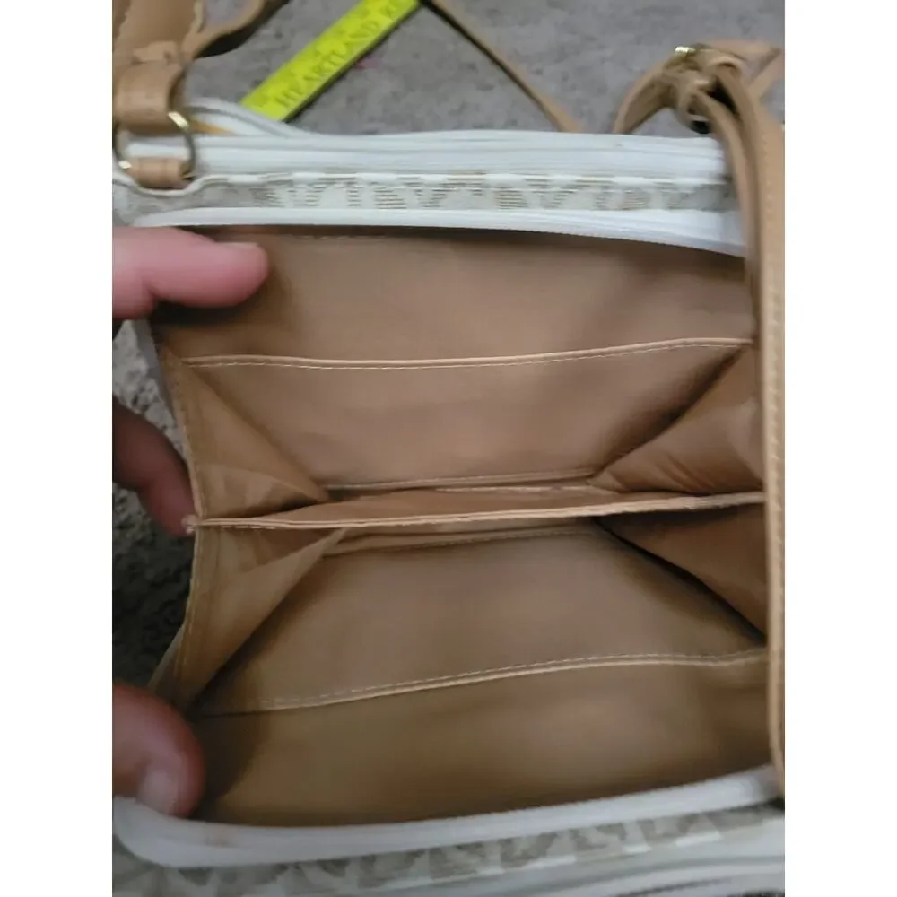 GIANI BERNINI Block Signature Dasher Crossbody Bag - Ivory/Taupe